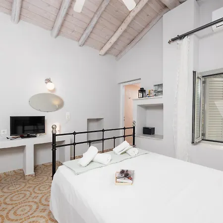 Aimilia * Λογγός